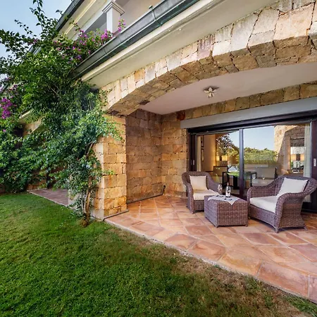 Hotel & Des Pecheurs