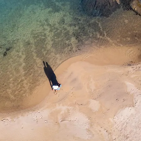 & Des Pecheurs Hotel