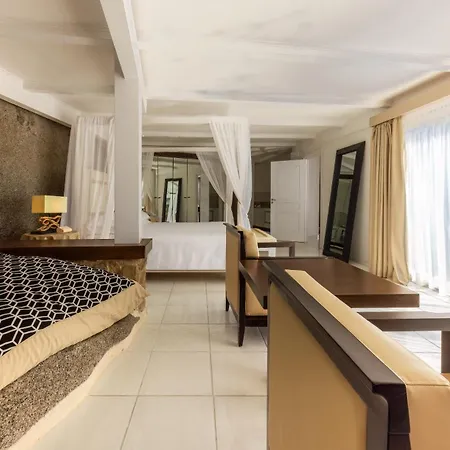 & Des Pecheurs Hotel