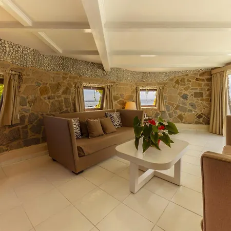 & Des Pecheurs Hotel 4*