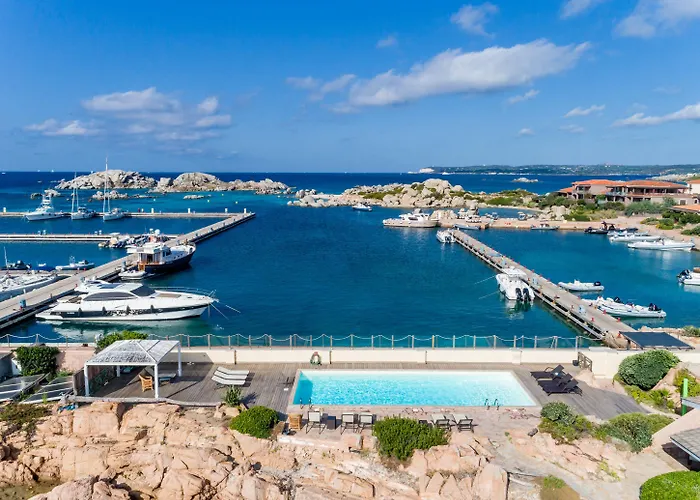 Hotel & Des Pecheurs 4*