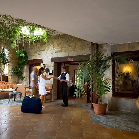 Hotel & Des Pecheurs Bonifacio (Corsica)